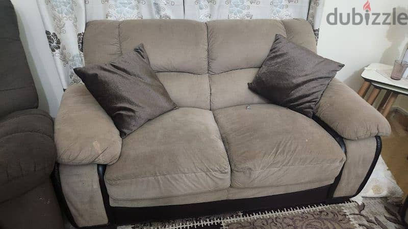 5 sitter sofa for sell 1