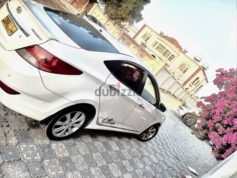 Hyundai Accent 2012 5