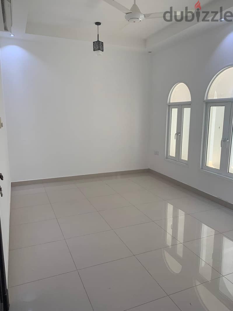 5bhk villa for rent located mwalleh north 11