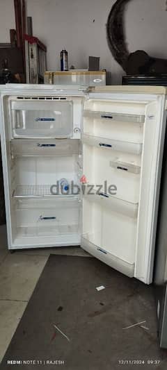 Toshiba fridge for sale 0