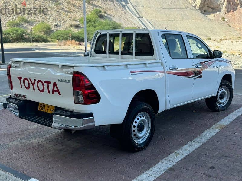 Toyota Hilux 2023 2