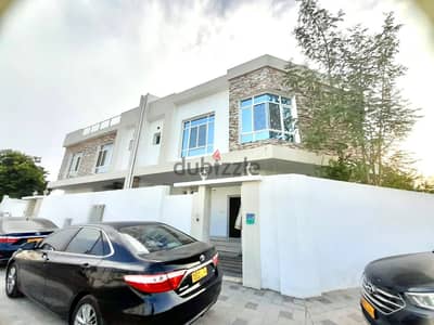 SR-MG-582  **Villa to Let in Mawaleh South** 
                                title=