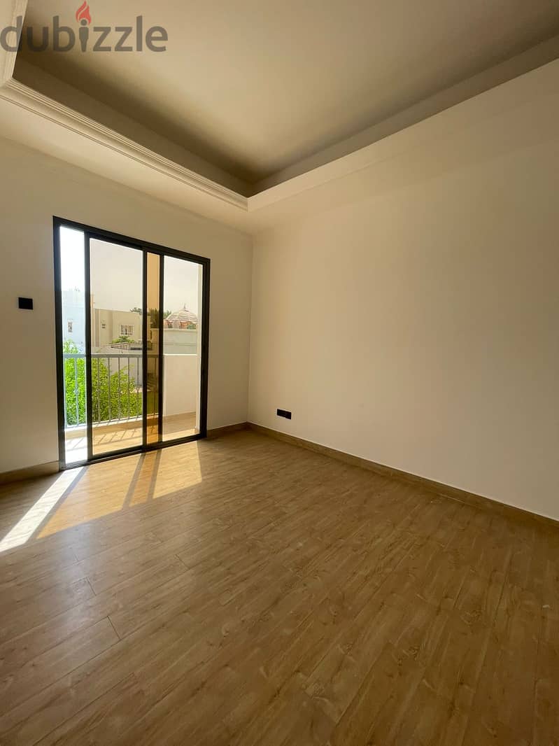 "SR-SM-590** Spacious Villa for Rent in Almawaleh South ** 9