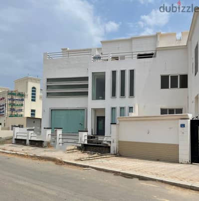 "SR-MA-490 Villa for rent in al mawaleh south