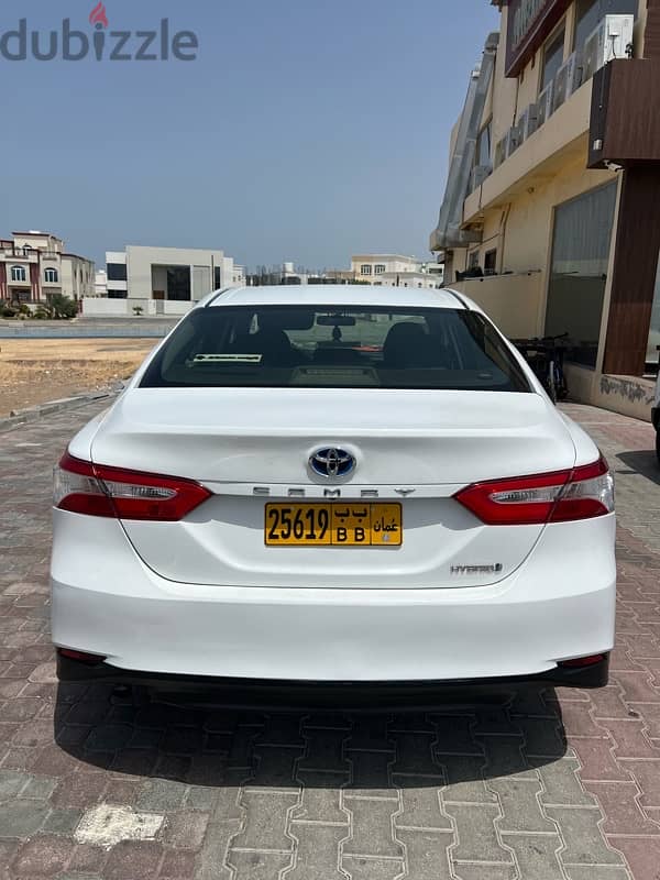 Toyota Camry 2018 4