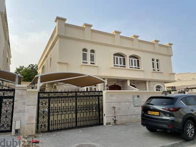 SR-AZ-403 Villa to let in almawleh north
                                title=