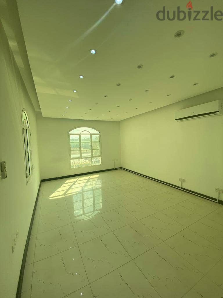 "SR-AV-401 Big  villa to let in mawaleh north Big villa in AL mawaleh 5