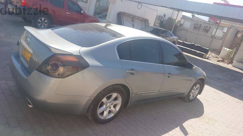 Nissan Altima 2009 4