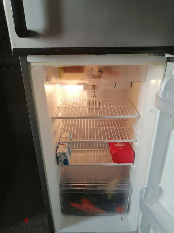 ثلاجة للبيع استخدام شخصي Refrigerator for sale, personal use 4