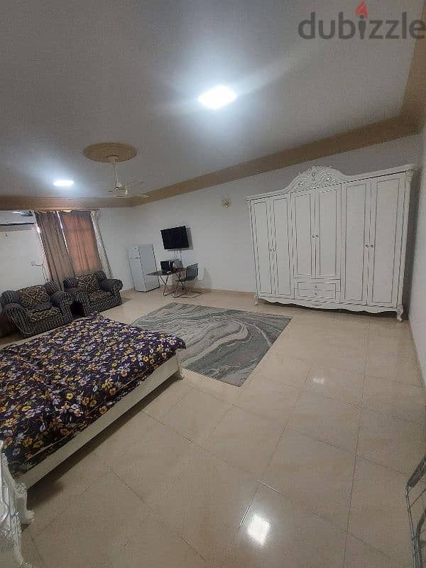 Large room and fully furnished bathroom in Al Khuwair 1