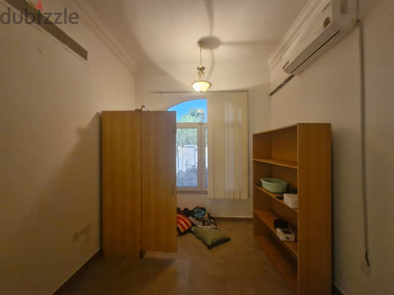 5 BR Great Villa in Azaiba, Close to the Beach 6