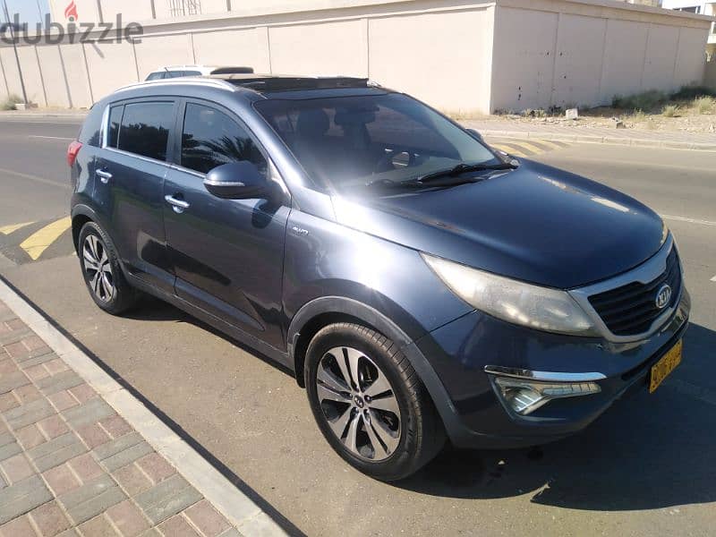 Kia Sportage 2013 no1 full option Panorama Oman car 2