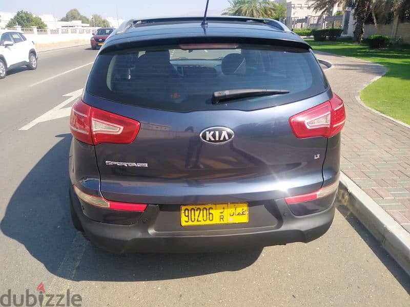 Kia Sportage 2013 no1 full option Panorama Oman car 5