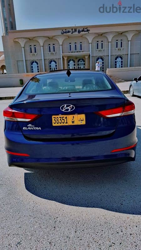 Hyundai Elantra 2018 1