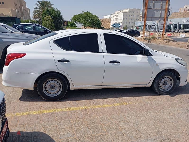 Nissan Sunny 2015 3