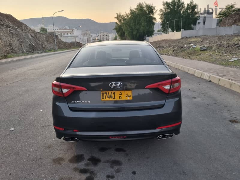 Hyundai Sonata 2017 excellent car, full insurance,  one year mulkiya, 1