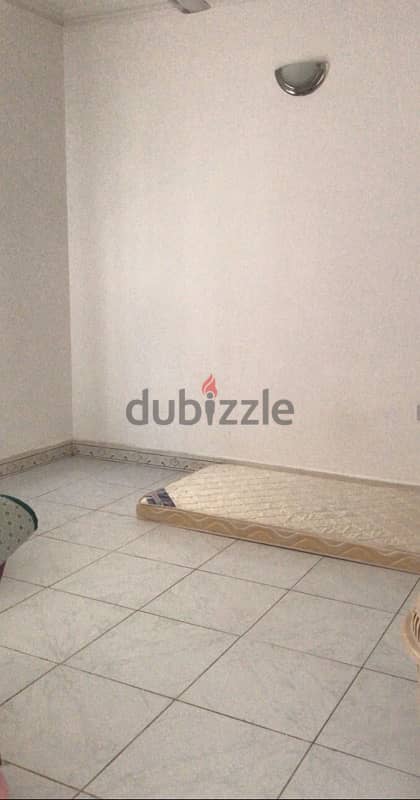 room4rent in ghubra for single person 80 OMR 0