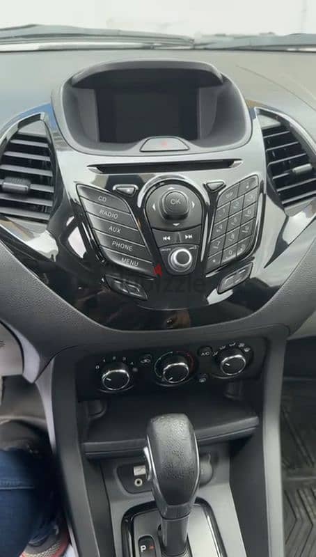 Ford Figo 2016 4