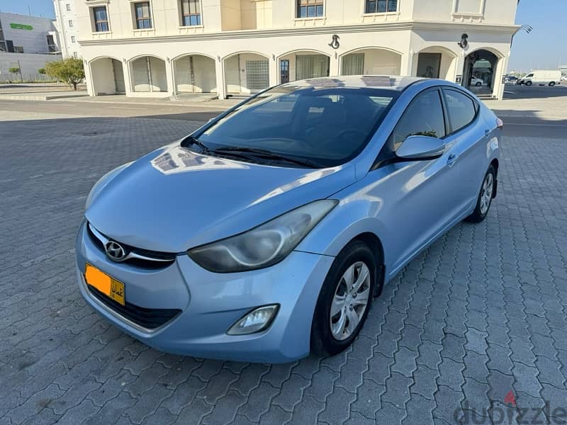 Hyundai Elantra 2012 1