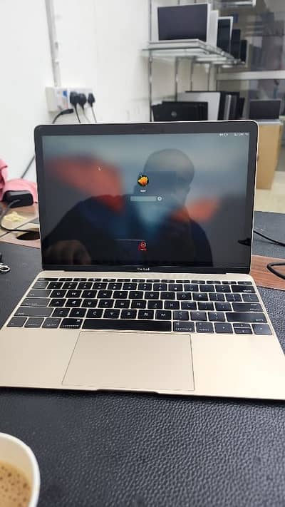 MacBook air Gold colour with m3 Processor