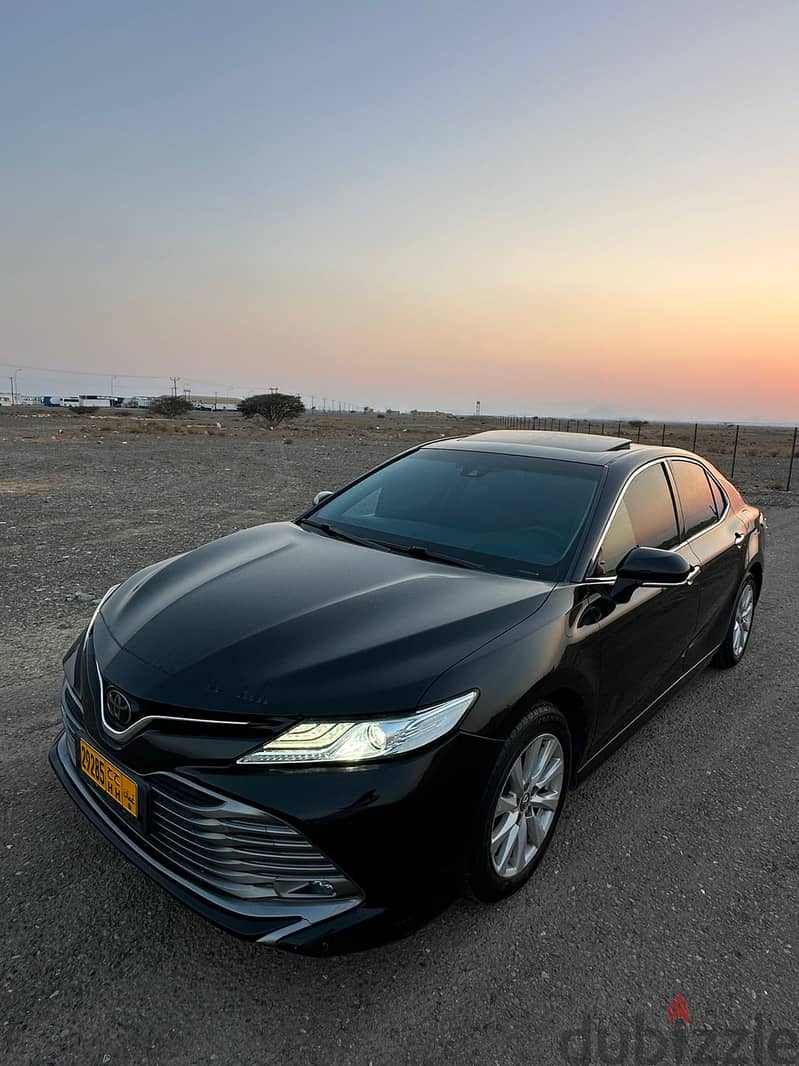 Toyota Camry 2019 4