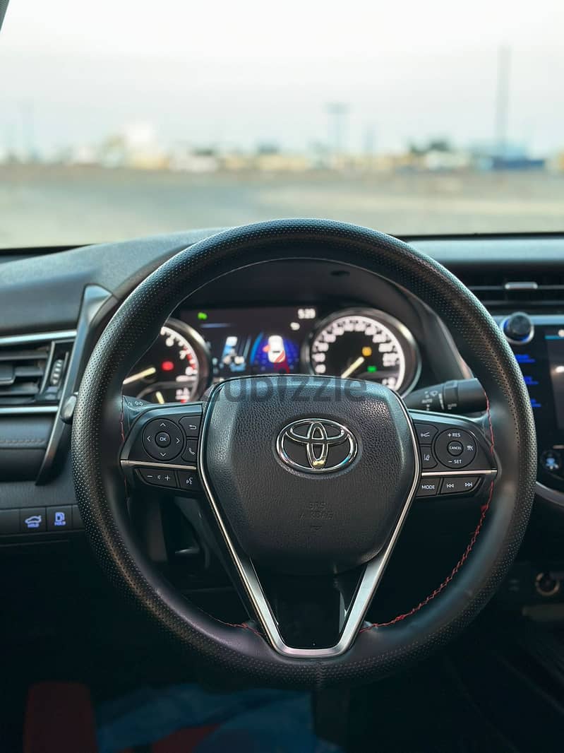 Toyota Camry 2019 9