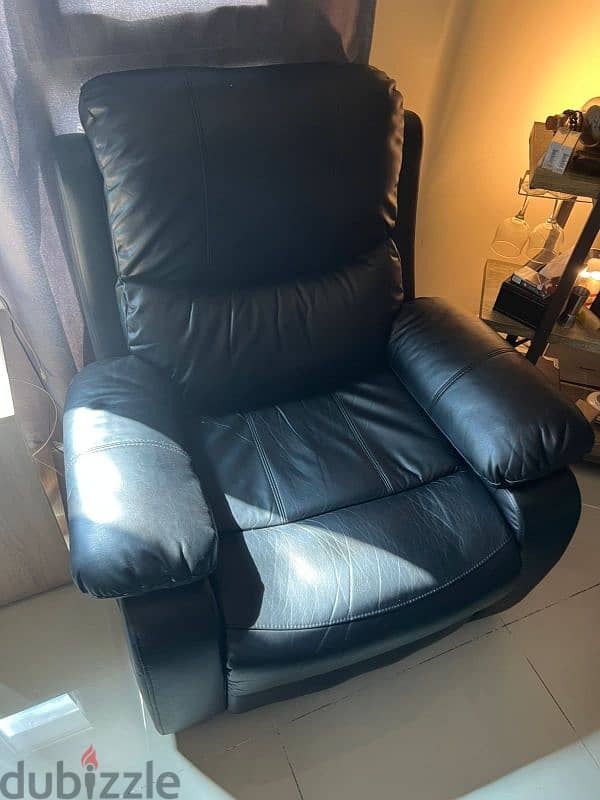 RECLINER WITH ROCKER / SWIVEL 8 POINTS MASSAGE 1