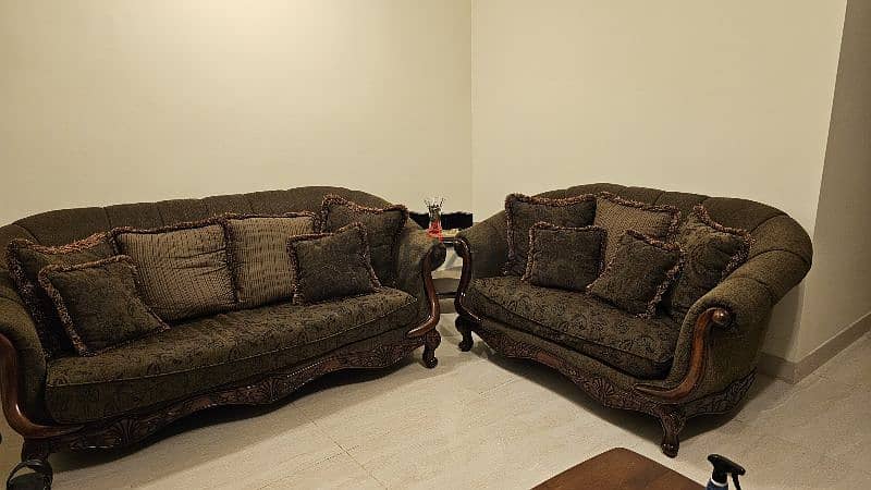 Luxurious Sofa Set طقم كنب فاخر 1