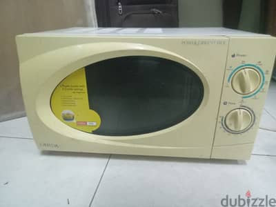 Microwave Good Working 18 riyal cal 79146789