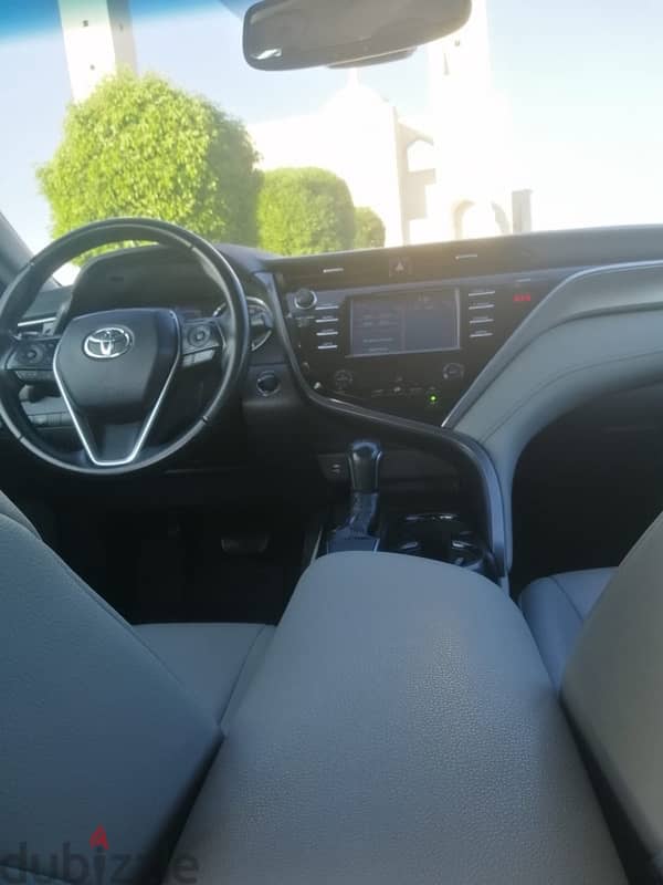 Toyota Camry 2018 5