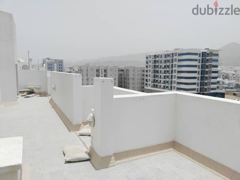 Penthouse 3 Bedroom Spacious Apartment in Al Khuwair 2