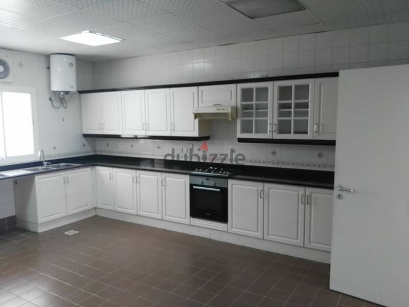 Penthouse 3 Bedroom Spacious Apartment in Al Khuwair 10