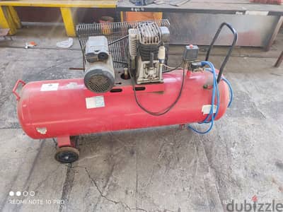 AIR COMPRESSOR