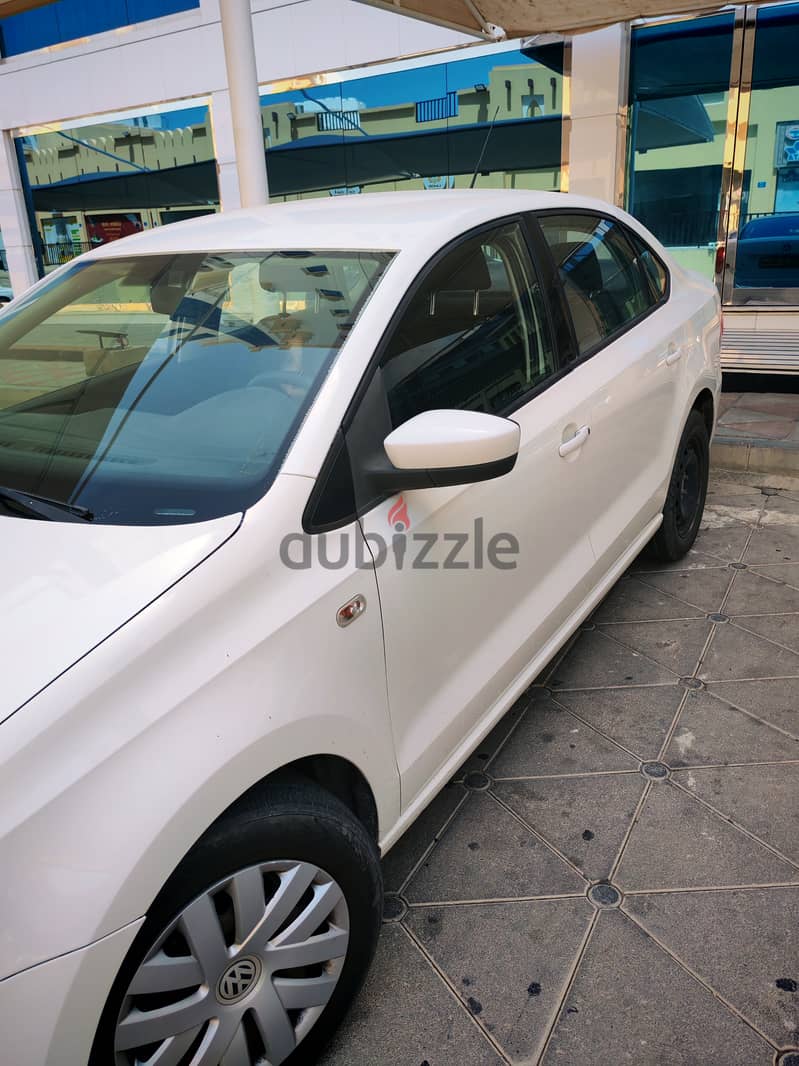 Volkswagen Polo 1.6L 2013 1