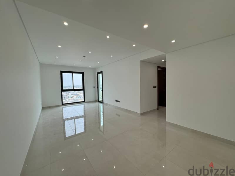 2 BR Excellent Apartment in Al Mouj with Amenities 7