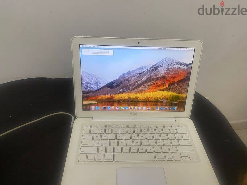 Mac book good condition 1