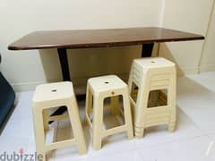 Table & 6 stools 0