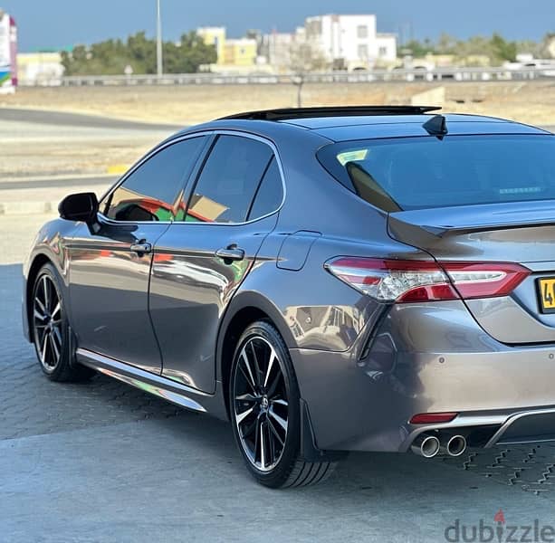 Toyota Camry 2018 السياره قمه فالنظافة بدون مسرفسه بالكامل 4