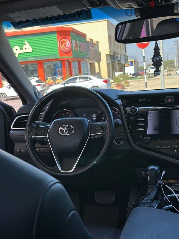 Toyota Camry 2018 السياره قمه فالنظافة بدون مسرفسه بالكامل 11