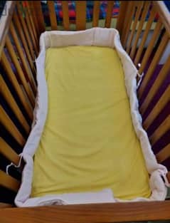 Baby crib with mattress 0