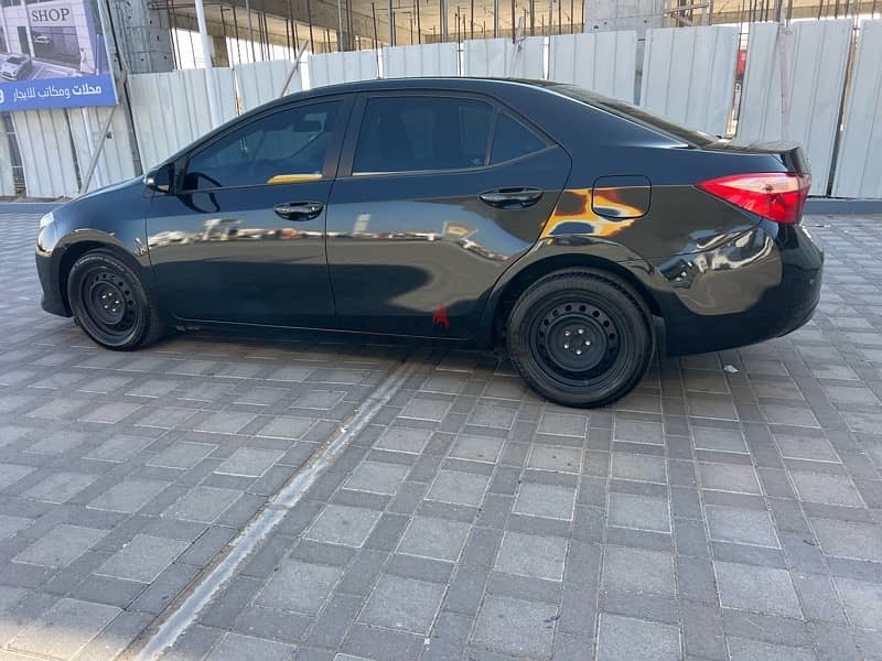 Toyota Corolla 2017 3