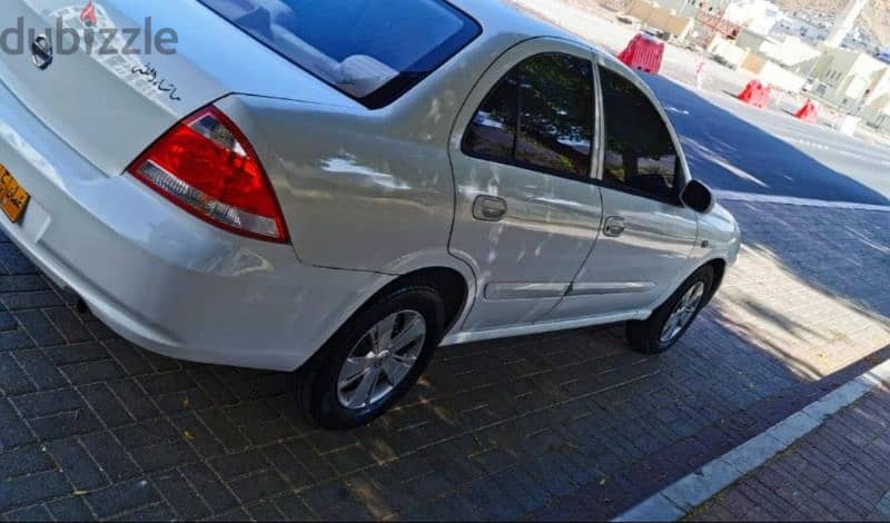 Nissan Sunny 2011 2