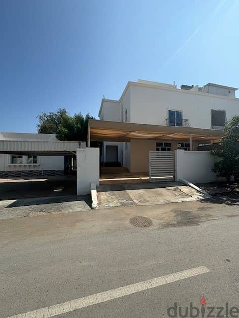 4 br amazing townhouse in alhail north close to the beach for sale 0