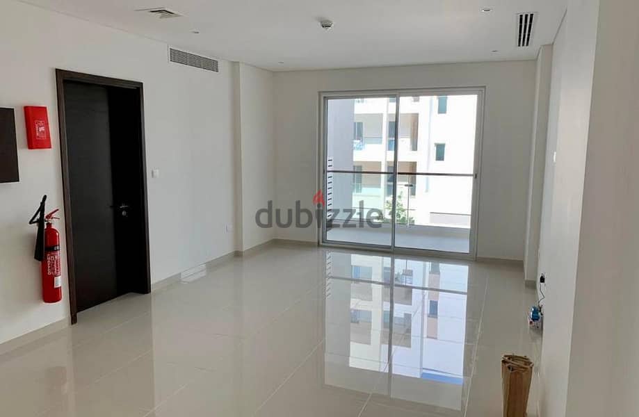 1 BR Fantastic Apartment in Al Mouj with Amenities 3