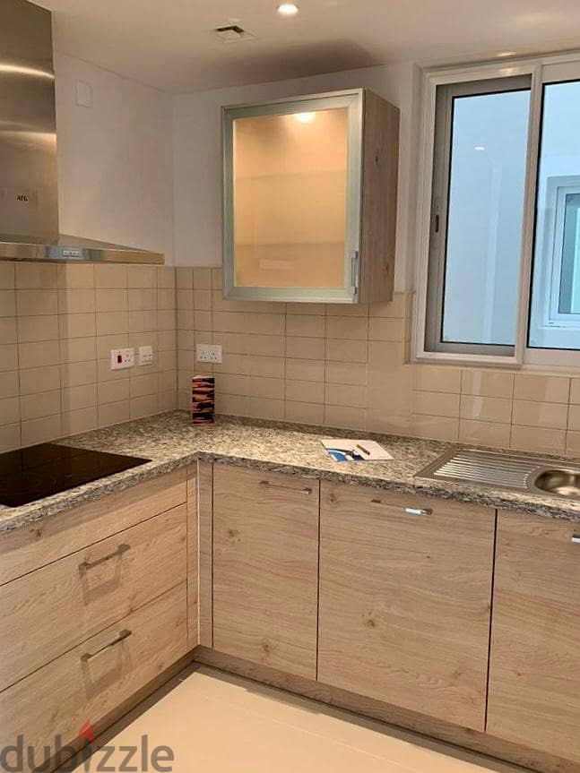 1 BR Fantastic Apartment in Al Mouj with Amenities 7