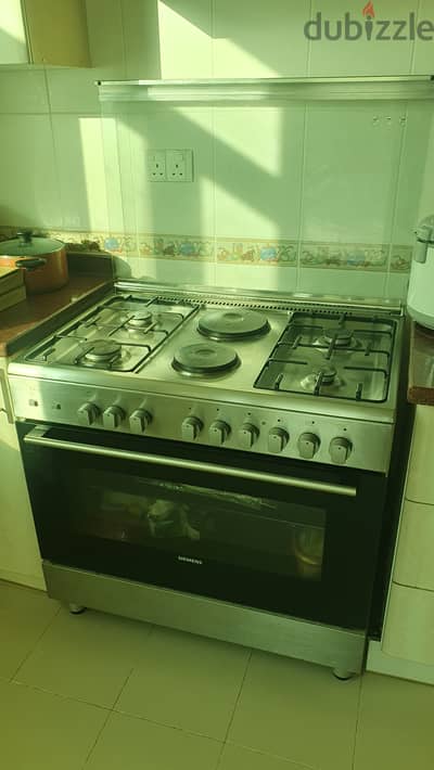 Siemens Gas and Electric Stove w/Gas Oven