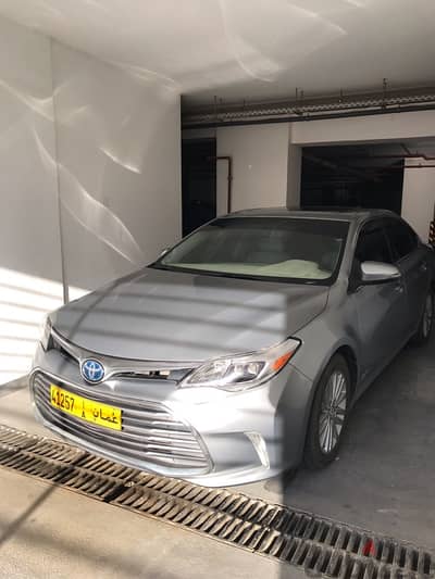 TOYOTA AVALON HYBRID XLE