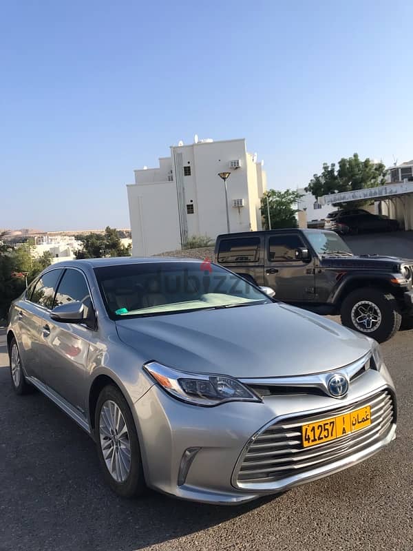 TOYOTA AVALON HYBRID XLE 4