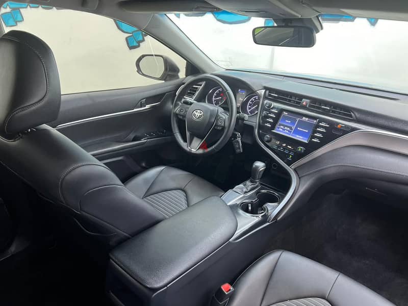 Toyota Camry 2018 SE 7