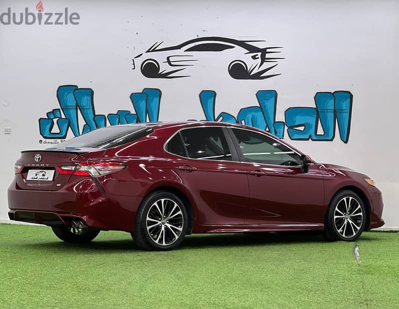 Toyota Camry 2018 SE 2